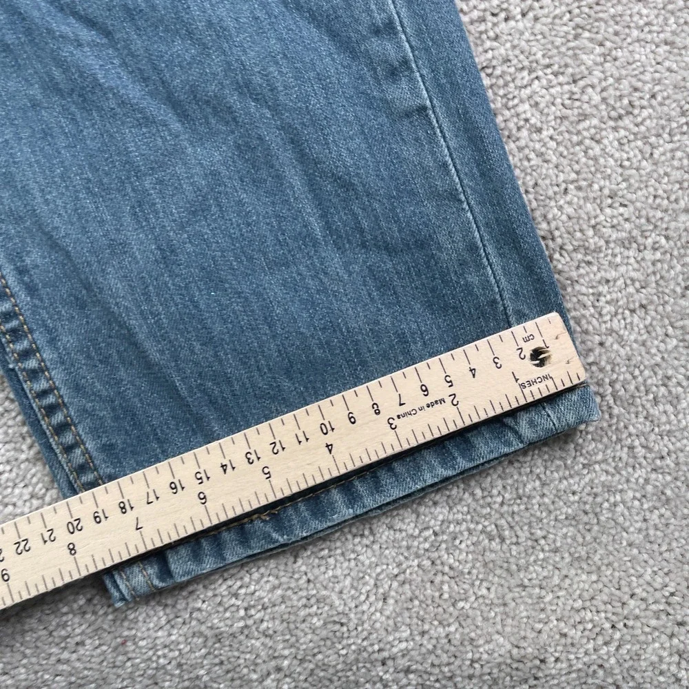 Levi Jeans Mens 30x32 Blue 559 Relaxed Straight Medium Wash Cotton Denim Classic